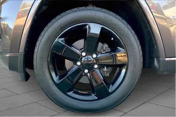 $13888 : Jeep Grand Cherokee 2014 4x4 image 10