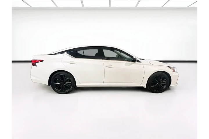 $19600 : Nissan Altima 2023 2.5 SR 4d image 8