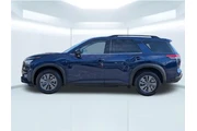 $30300 : Nissan Pathfinder 2024 SV 4d thumbnail