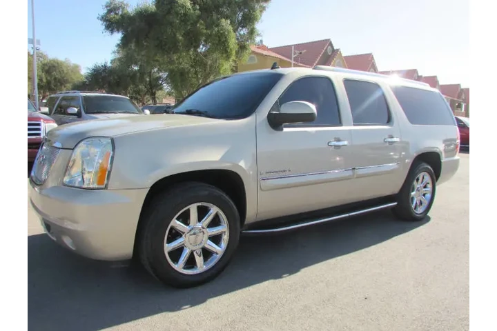 $11995 : 2008 GMC Yukon XL Denali image 9