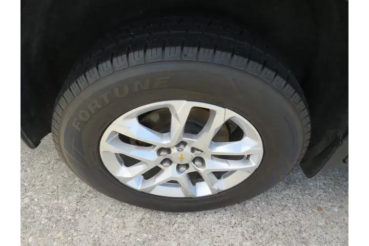 $18791 : Chevrolet Traverse 2019 LT C image 4