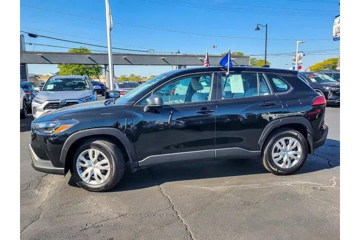 $32852 : Toyota Corolla Cross 2025 AW image 5