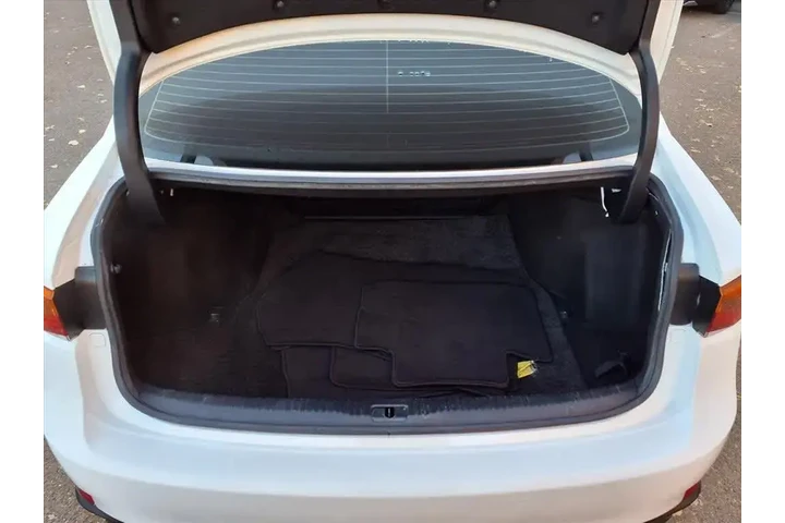 $28835 : Lexus IS 350 2018 4dr Sedan image 6