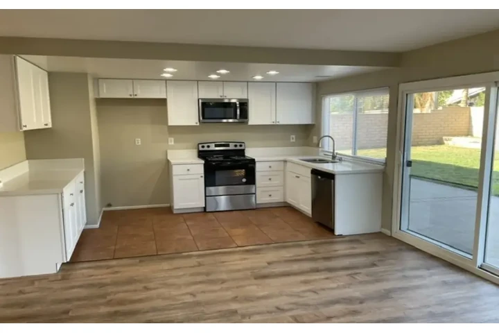 $2630 : Available 3Bed 2Bat in LA image 2