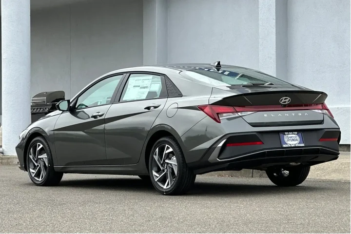 $20990 : Hyundai ELANTRA 2025 SEL Spo image 6