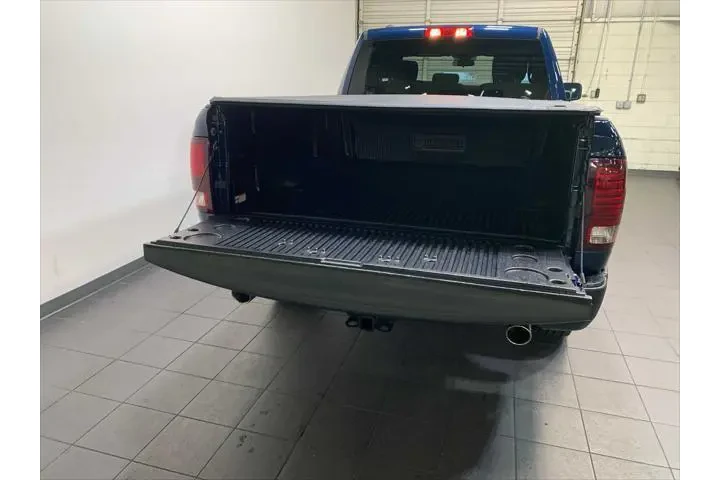 $33989 : Ram 1500 Classic 2021 4x4 SL image 10