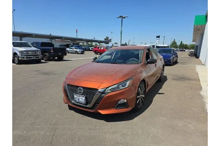 $14400 : Nissan Altima 2019 2.5 SR 4d image 3