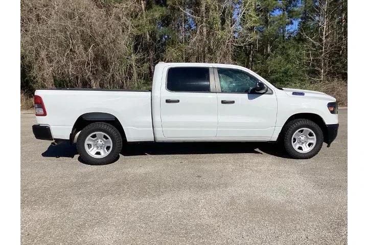 $29800 : Ram 1500 2023 4x4 Tradesman image 4
