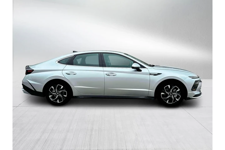 $23000 : Hyundai SONATA 2024 AWD SEL image 9