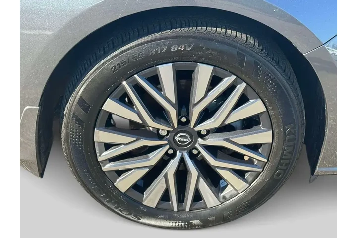 $19595 : Nissan Altima 2025 2.5 SV 4d image 8