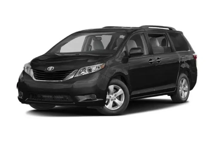 $19078 : Toyota Sienna 2015 AWD LE 7- image 1