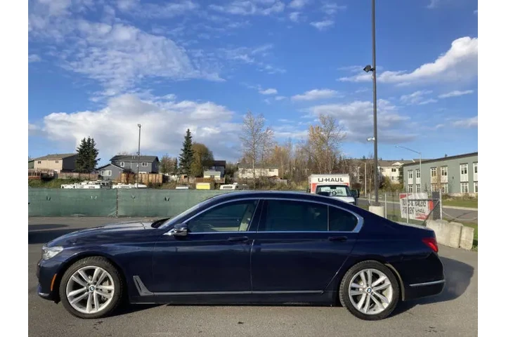 $28999 : 2016 BMW 7 Series 750i xDrive image 9