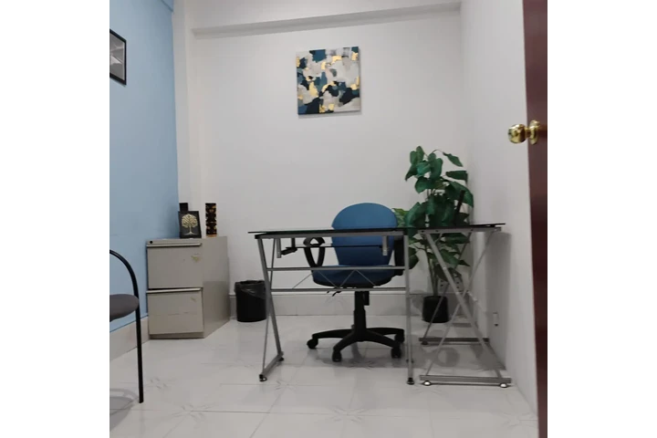 $4500 : OFICINA AMUEBLADA image 1