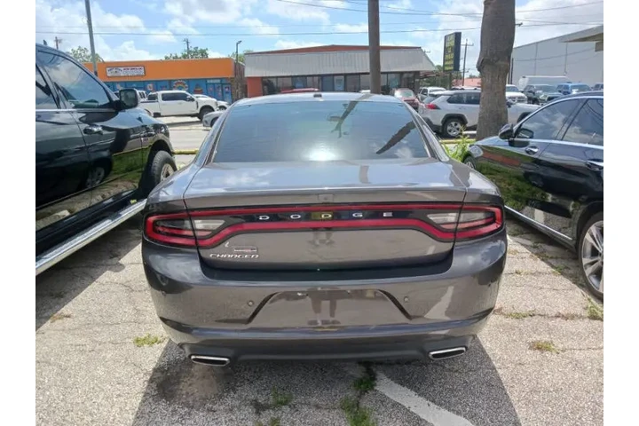 $21900 : 2022 Charger SXT image 8