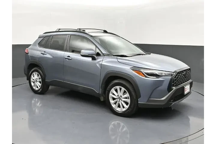 $26995 : Toyota Corolla Cross 2024 LE image 2