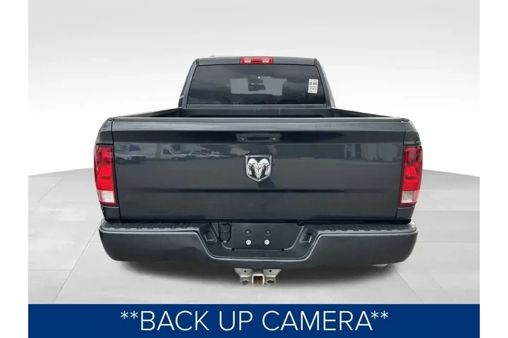 $15998 : Ram 1500 2015 4x2 Express 4d image 5