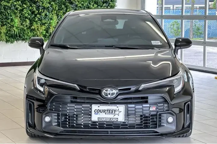$37743 : Toyota GR Corolla 2024 AWD C image 9