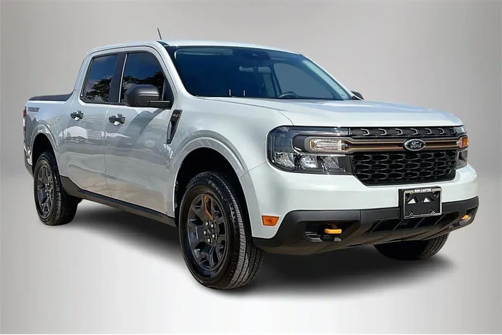 $28925 : Ford Maverick 2023 AWD XLT 4 image 1