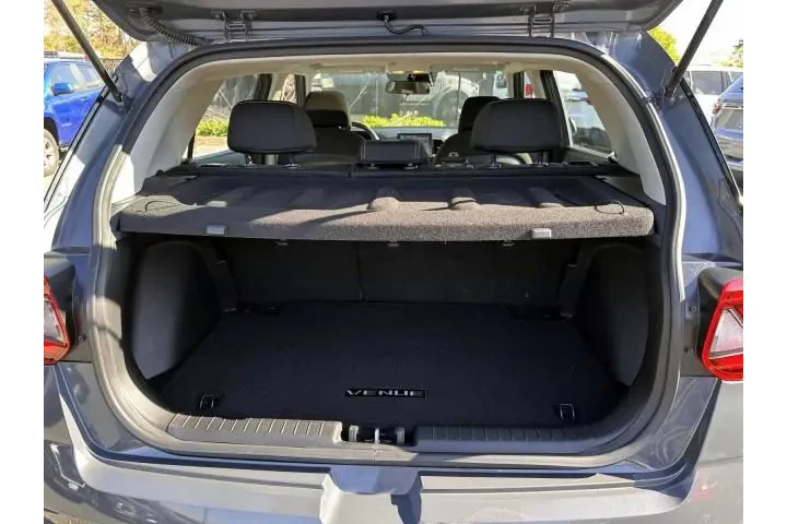 $16687 : Hyundai VENUE 2023 SEL 4dr C image 7