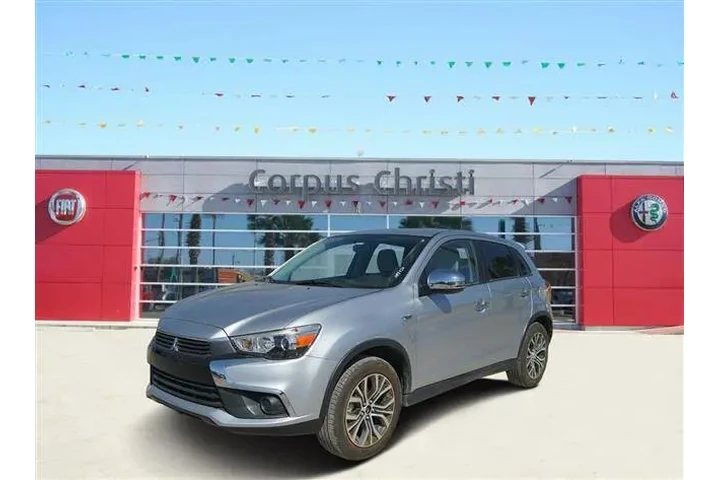 2017 Outlander Sport image 4
