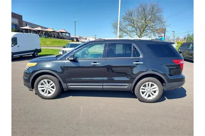 $4983 : Ford Explorer 2013 AWD XLT 4 image 2