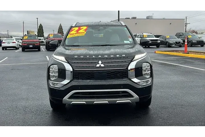 $28984 : Mitsubishi Outlander 2022 AW image 2
