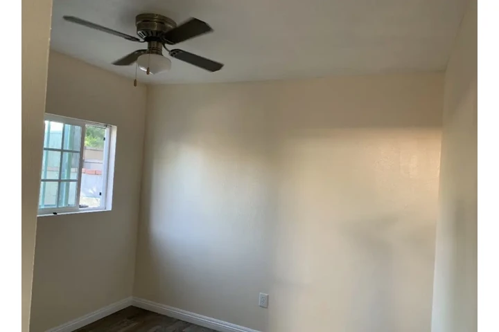 $1500 : Studio dividido en un recámara image 1