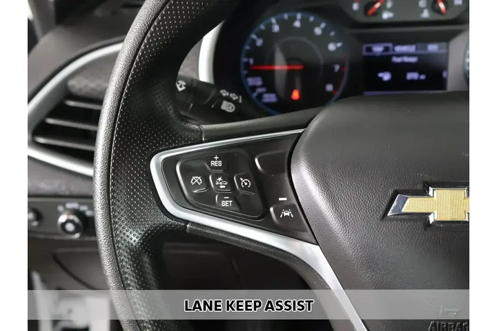 $13893 : Chevrolet Malibu 2023 LT 4dr image 3