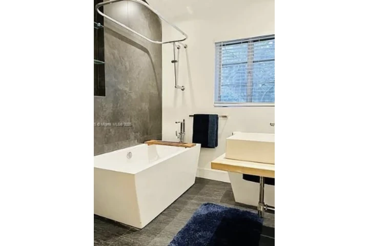 $1700 : 3 Apartamento image 4