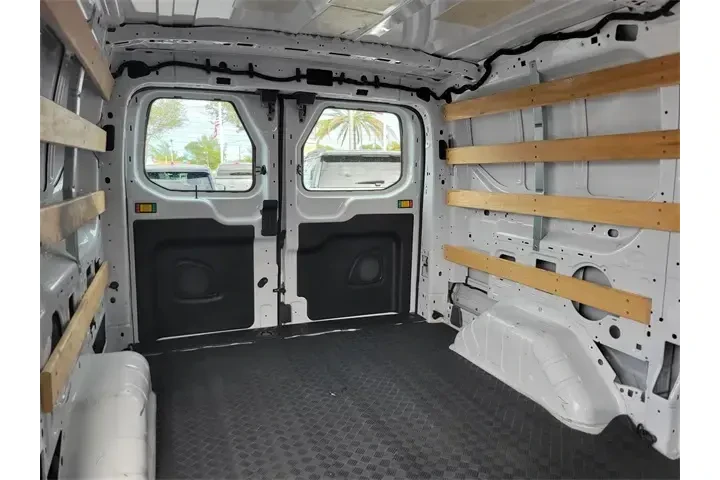 $30191 : Ford Transit 2024 250 3dr SW image 10