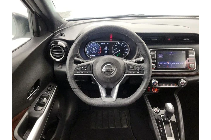 $14998 : Nissan Kicks 2018 S 4dr Cros image 10