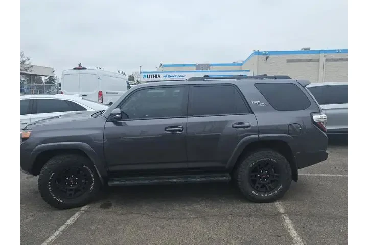 $36000 : Toyota 4Runner 2019 4x4 SR5 image 5