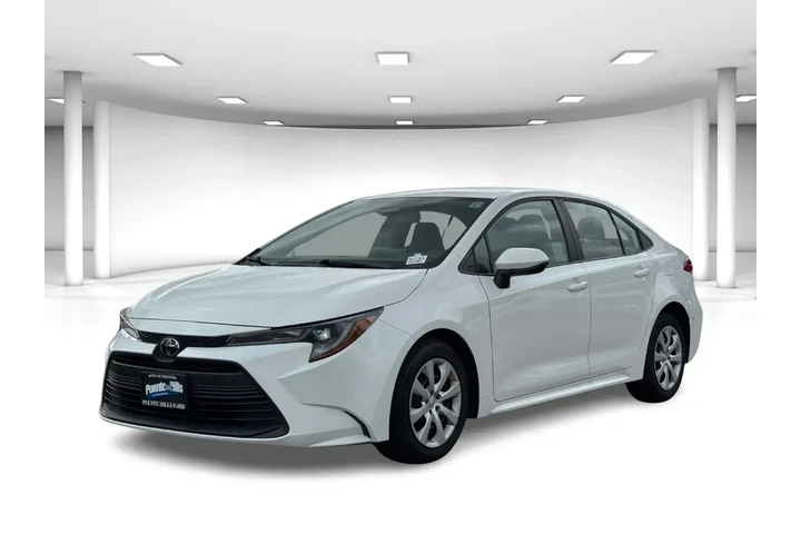 $19888 : Toyota Corolla 2024 LE 4dr S image 2