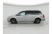 $18998 : Chrysler Town and Country 20 thumbnail