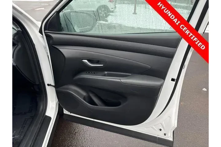 $25822 : Hyundai TUCSON 2025 AWD SE 4 image 8