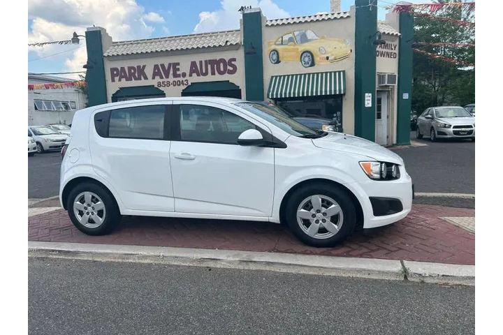 $5495 : 2016 Sonic LS Auto image 3