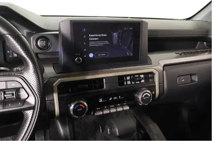 $36665 : Toyota Tacoma 2025 4x2 SR5 4 image 5