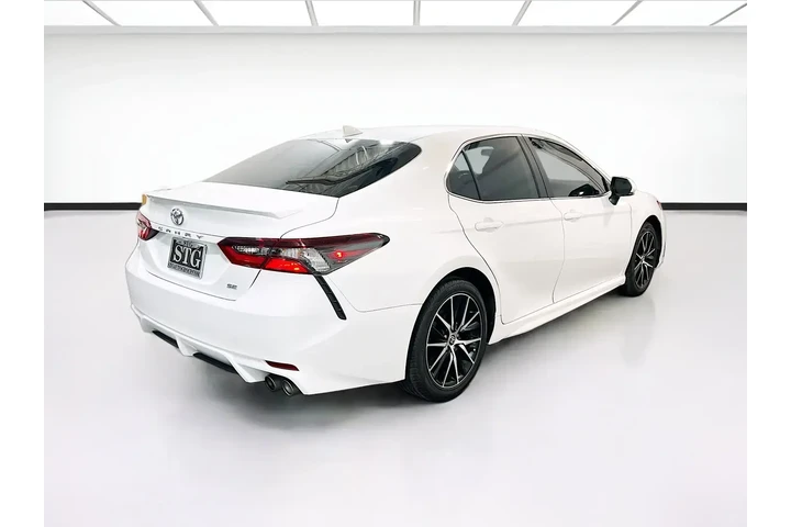 $23995 : Toyota Camry 2024 SE 4dr Sed image 2