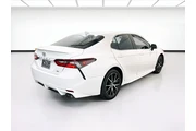 $23995 : Toyota Camry 2024 SE 4dr Sed thumbnail