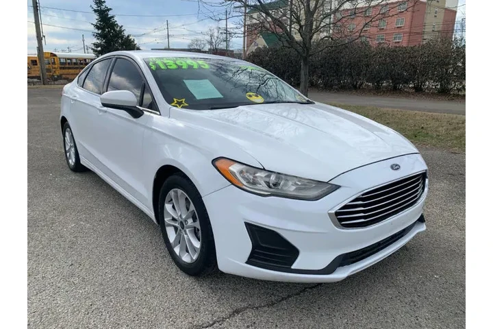 $13995 : 2019 Fusion SE image 8