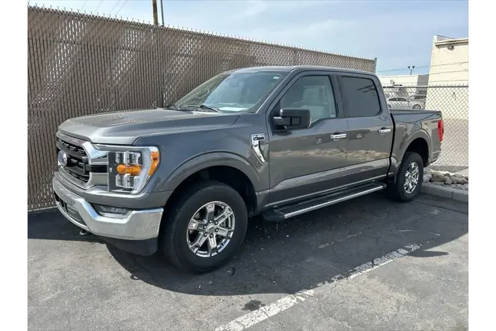 $39759 : Ford F-150 2023 4x4 XL 4dr S image 1