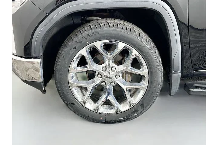 $33975 : GMC Sierra 1500 2019 4x4 SLT image 9