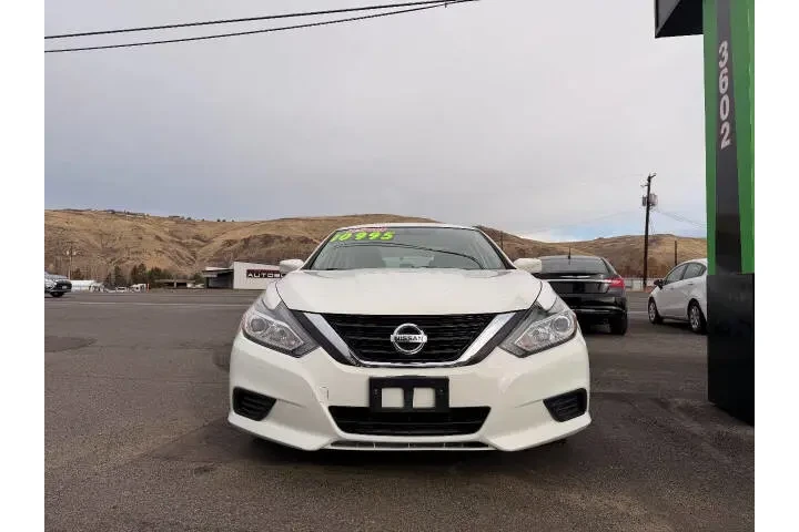 $9995 : 2017 Altima 2.5 S image 4