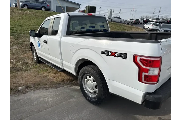 $22388 : Ford F-150 2018 4x4 Lariat 4 image 8