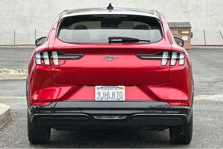 $25666 : Ford Mustang Mach-E 2023 Pre image 8