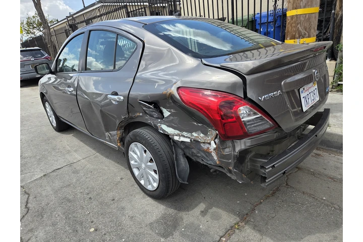 $2900 : Nissan Versa 2015 Salvage image 3