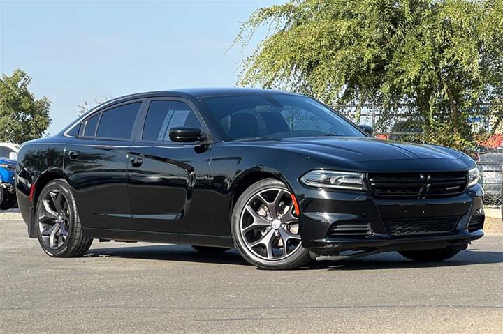 $20900 : Charger SXT image 2