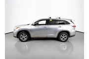 $13750 : Toyota Highlander 2015 LE 4d thumbnail