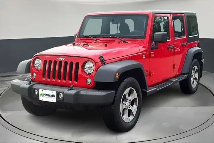 $21339 : Jeep Wrangler JK Unlimited 2 image 3
