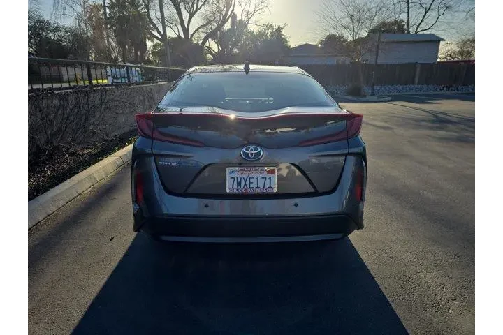 $17995 : Toyota Prius Prime 2017 Adva image 4